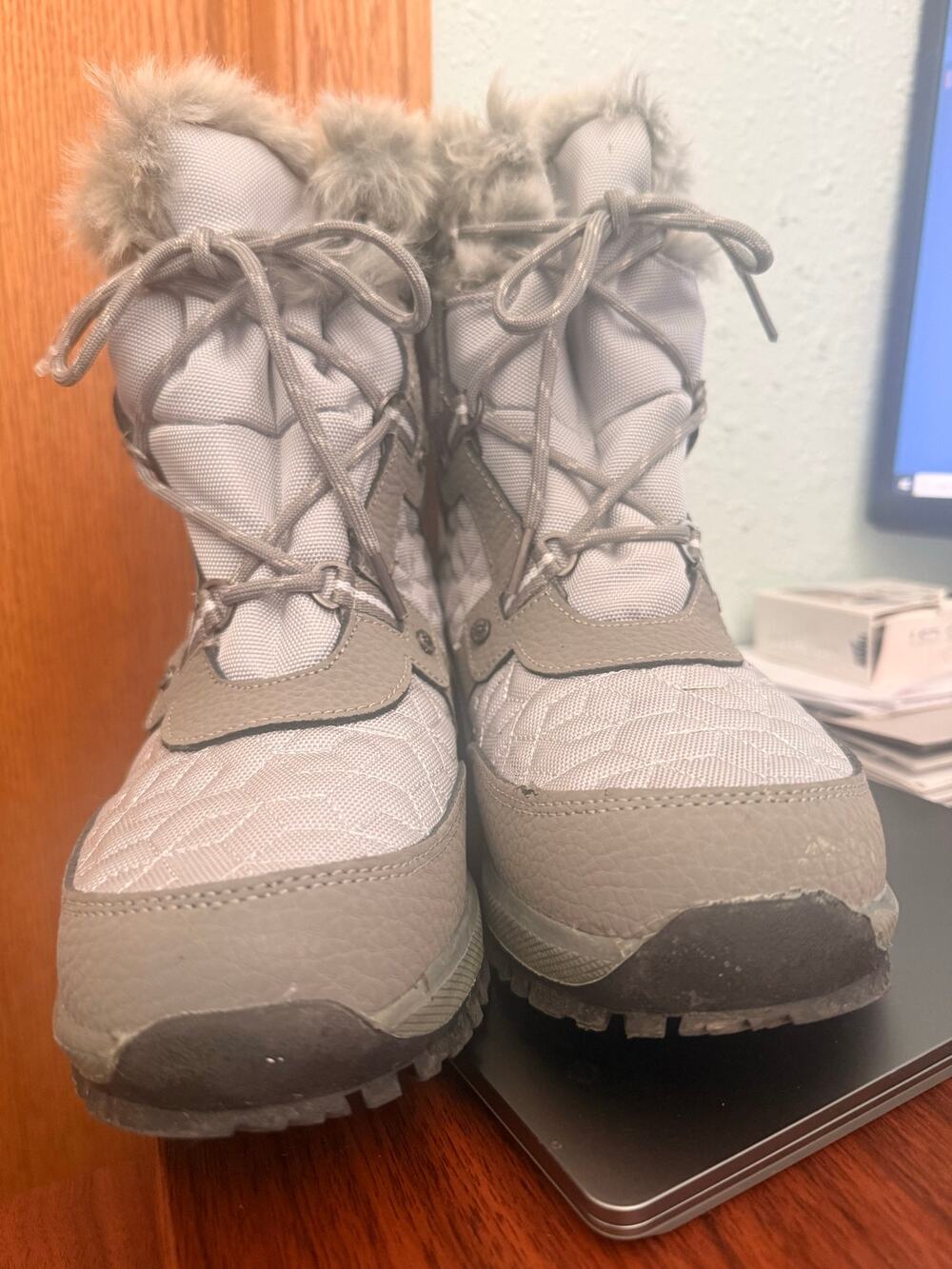 BearPaw Women’s Size 9